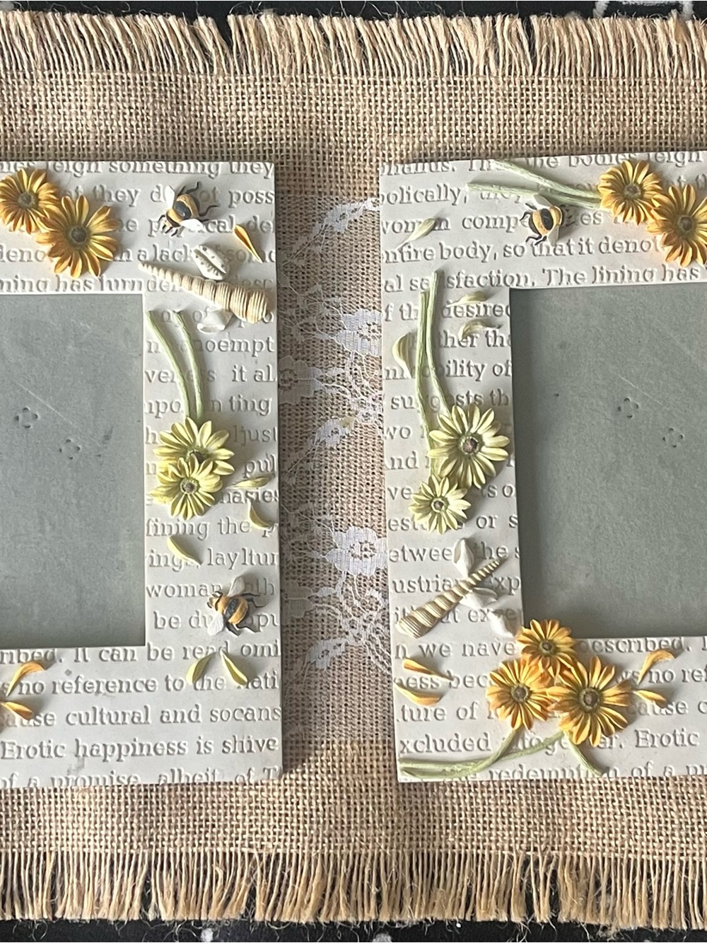 Decorative Yellow Floral Text-Print Photo Frame Set